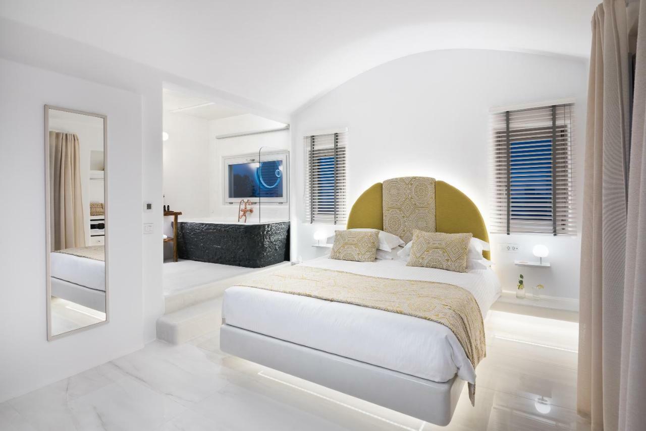 Emfasis Luxury Villa Fira  Extérieur photo